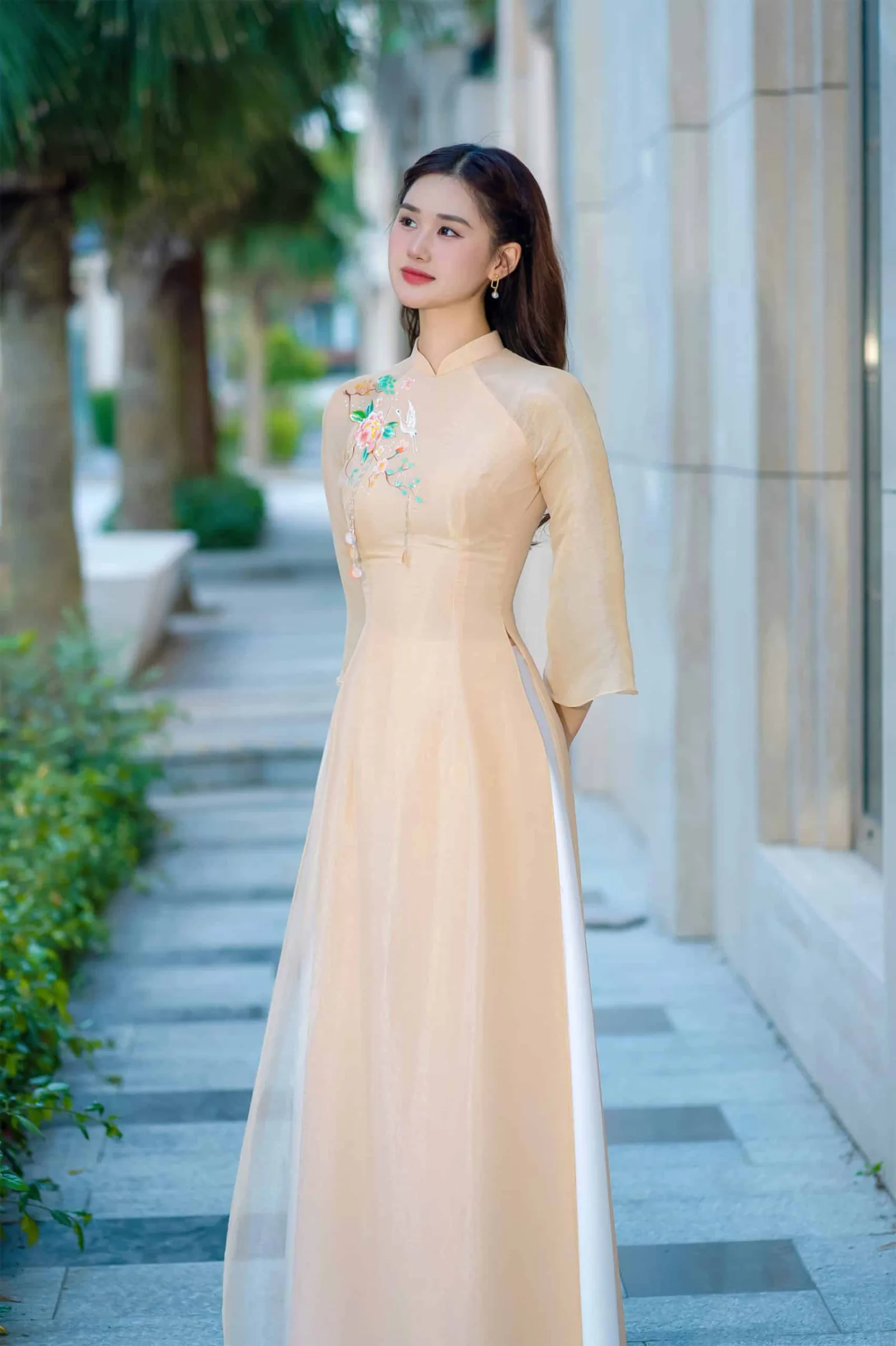 Áo dài Kim Vàng họa tiết hao thuê vải tơ 4 tà