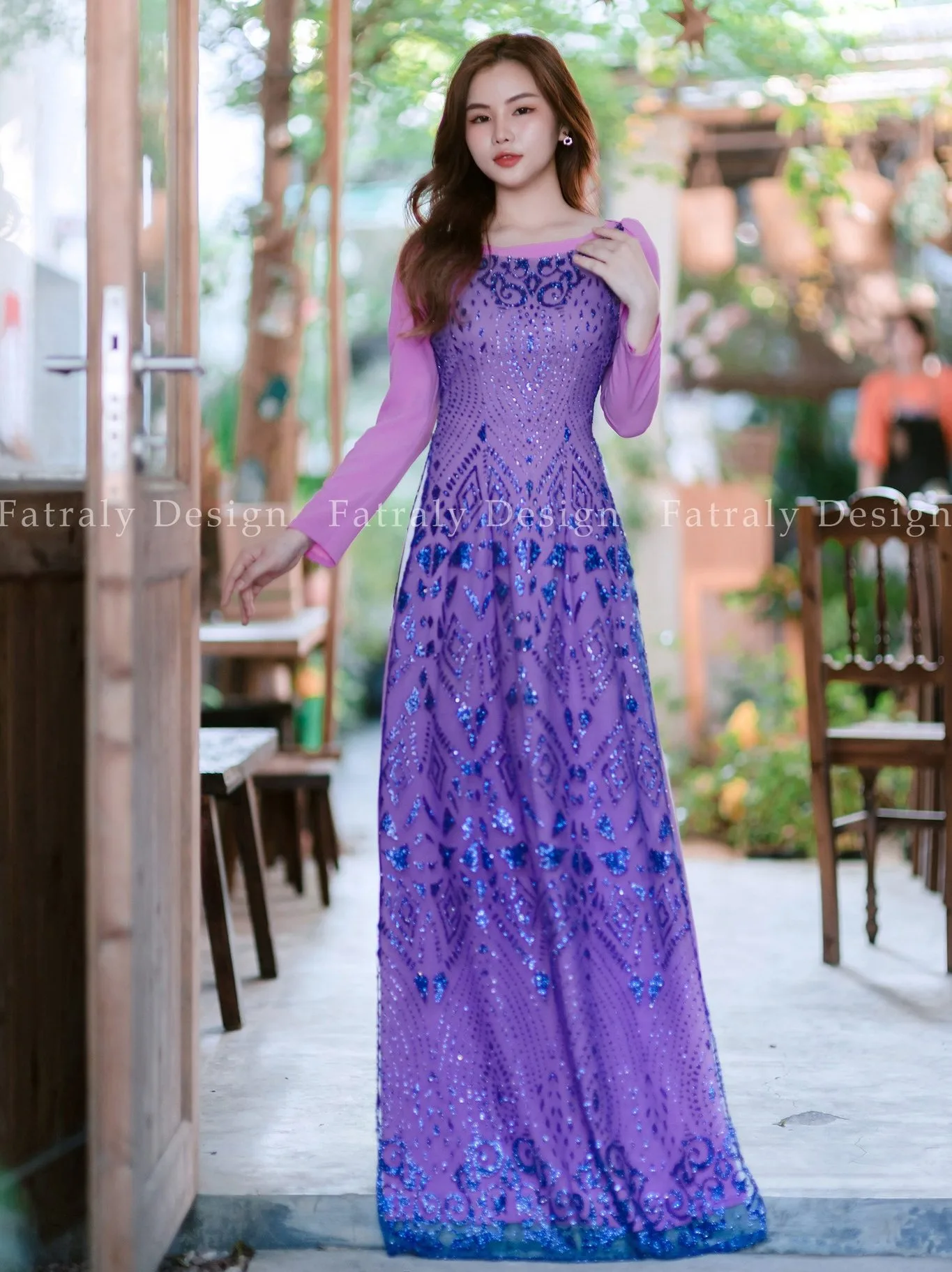 Áo dài vải lụa gấm thái tuấn Fatraly