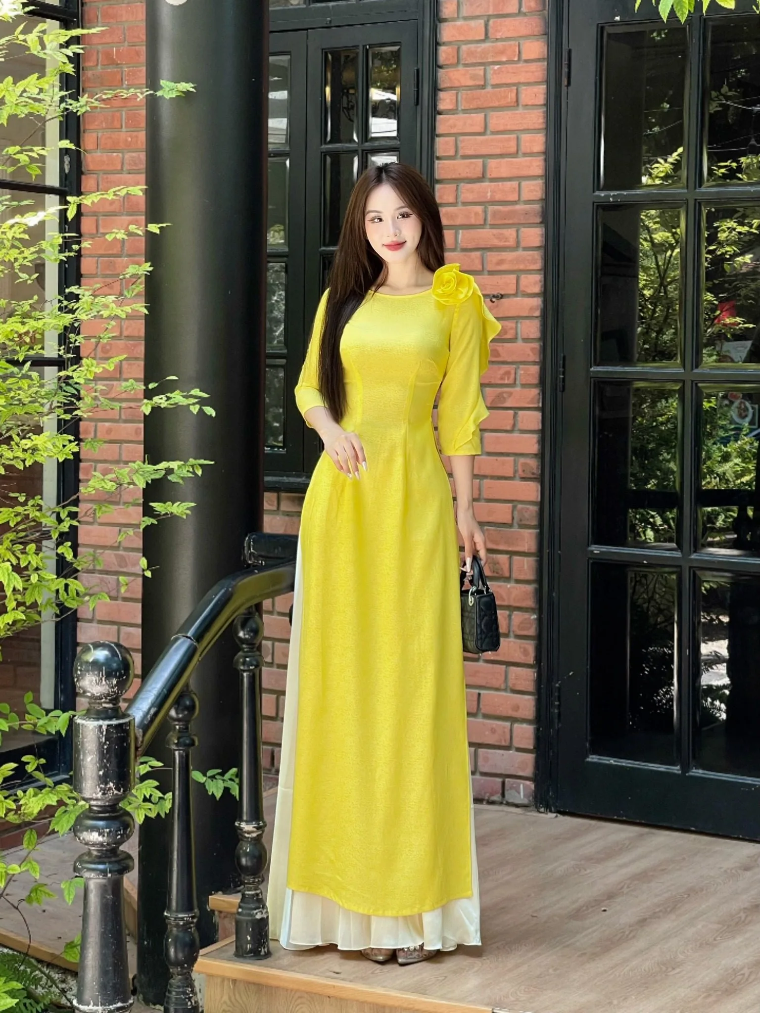 Áo dài vải lụa gấm thái tuấn Fatraly