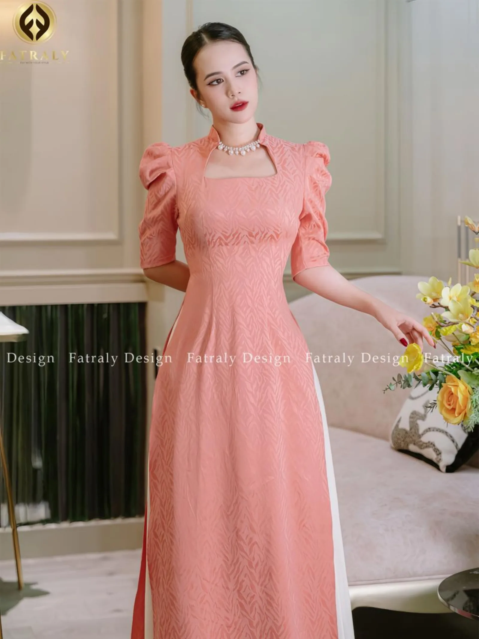 Áo dài vải lụa gấm thái tuấn Fatraly